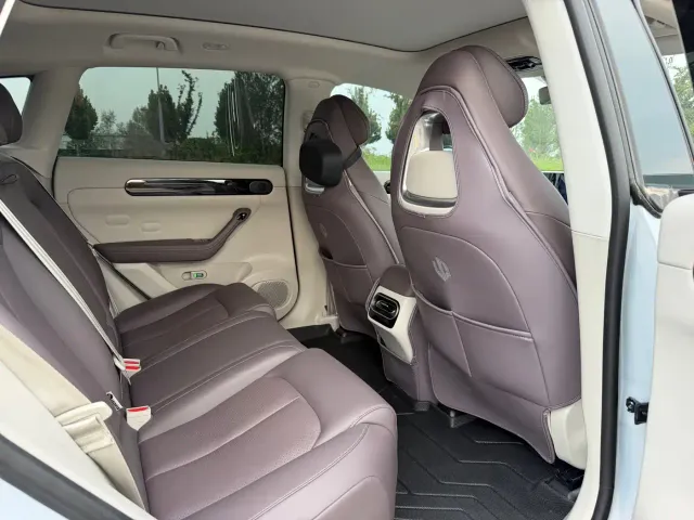Leapmotor Leapmotor C11 2023 Extended Range 200 Comfort Edition — Фото автомобиля 17