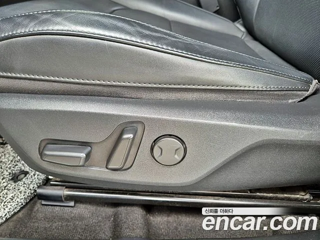 Kia Niro — Фото автомобиля 16