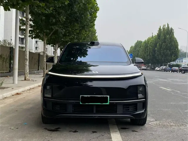 Фотография автомобиля — Li Auto L9