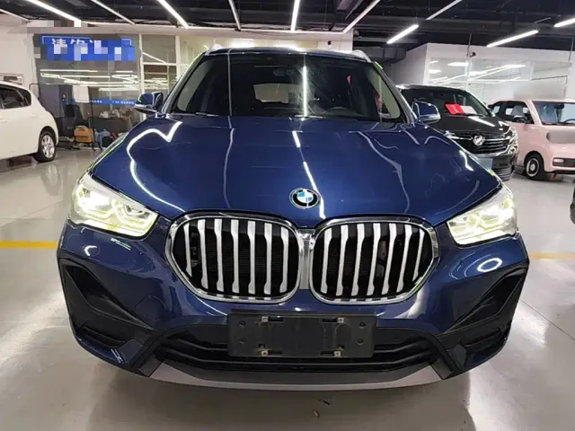 BMW X1 — Фото автомобиля 2