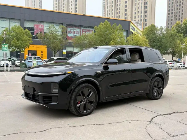 Li Auto L9 — Фото автомобиля 4