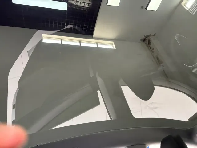 Tesla Model Y — Фото автомобиля 17