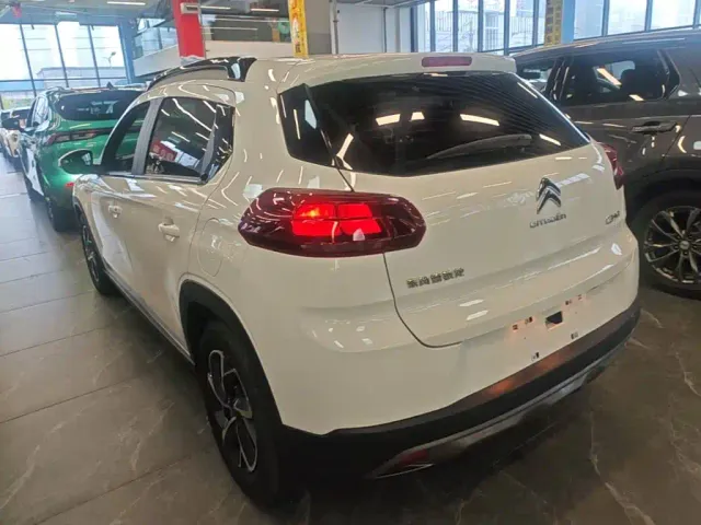 Citroen C3-XR — Фото автомобиля 4