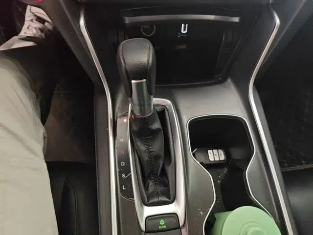 Honda Accord — Фото автомобиля 13