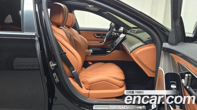 Mercedes-Benz S-Class — Фото автомобиля 12