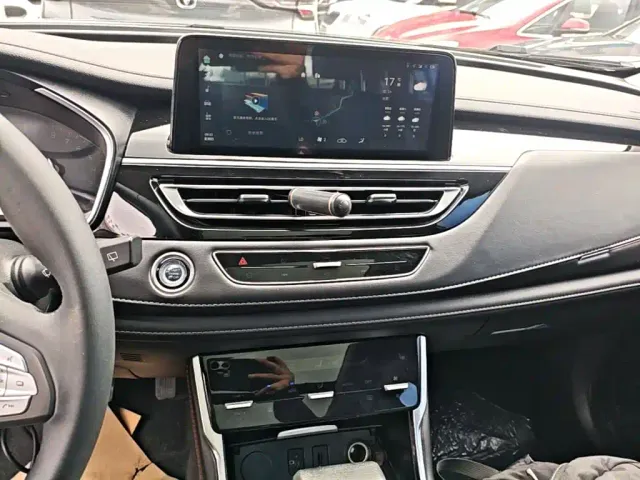 Changan CS75 — Фото автомобиля 12