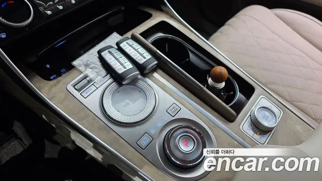 Genesis GV80 — Фото автомобиля 12