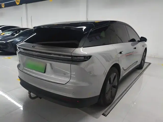 Li Auto i6 — Фото автомобиля 6