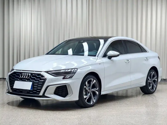 Фотография автомобиля — Audi A3