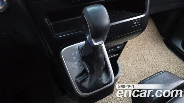 Hyundai Staria Staria L3.5 Tourer 9 мест — Фото автомобиля 9