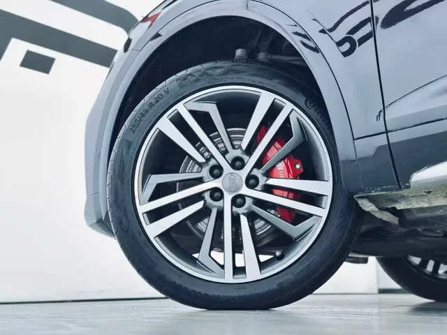 Audi Q5L Sportback — Фото автомобиля 22