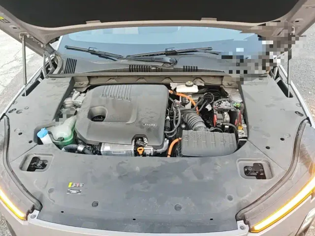 Volvo XC70 Plug-in Hybrid — Фото автомобиля 19