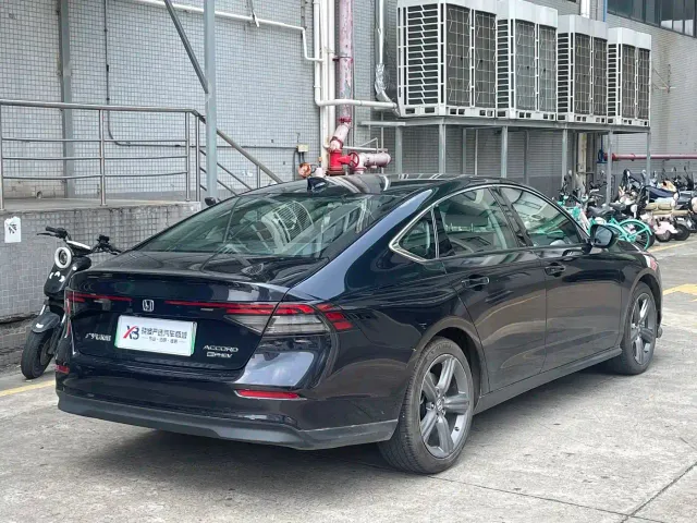 Honda Accord — Фото автомобиля 6