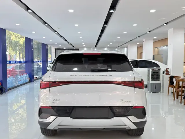 BYD Yuan PLUS — Фото автомобиля 8