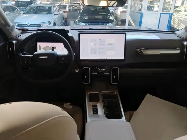 Haval Big Dog — Фото автомобиля 9