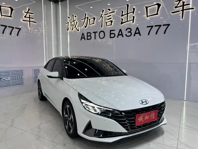 Hyundai Elantra — Фото автомобиля 3