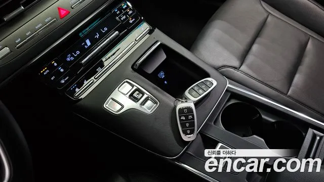 Hyundai Grandeur Grandeur (New) Hybrid — Фото автомобиля 9