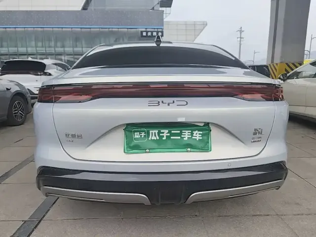 BYD Han L — Фото автомобиля 5