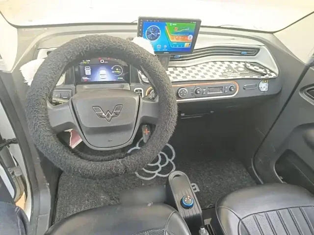 Wuling Hongguang Mini EV — Фото автомобиля 9
