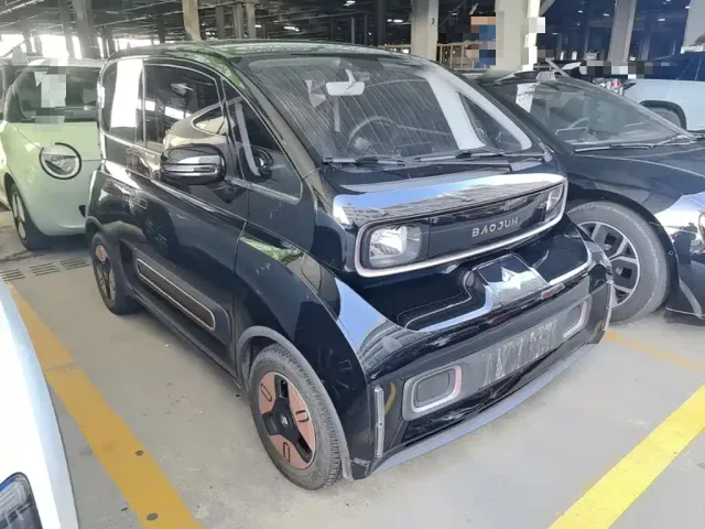 Baojun KiWi EV — Фото автомобиля 3