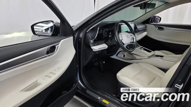 Hyundai Grandeur Grandeur (New) — Фото автомобиля 10