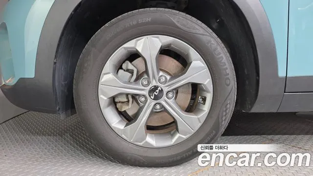 Kia Seltos Бензин 1.6 турбо 2WD — Фото автомобиля 5