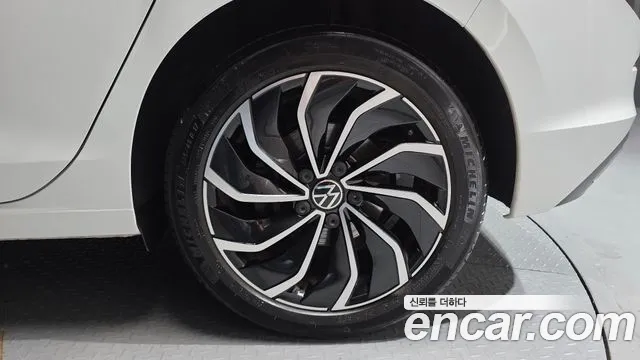 Volkswagen Golf Golf 8 поколение 2.0 TDI Prestige — Фото автомобиля 18