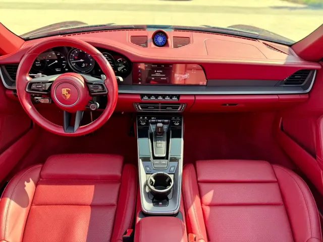 Porsche 911 — Фото автомобиля 12