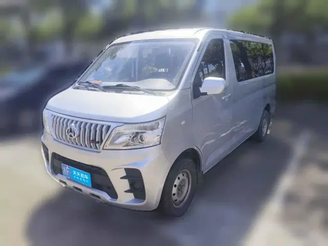 Фотография автомобиля — Changan Ruixing M60