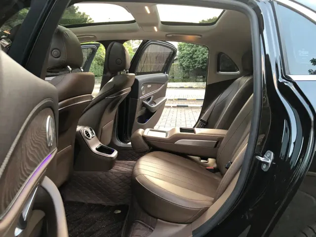Mercedes-Benz E-Class — Фото автомобиля 14