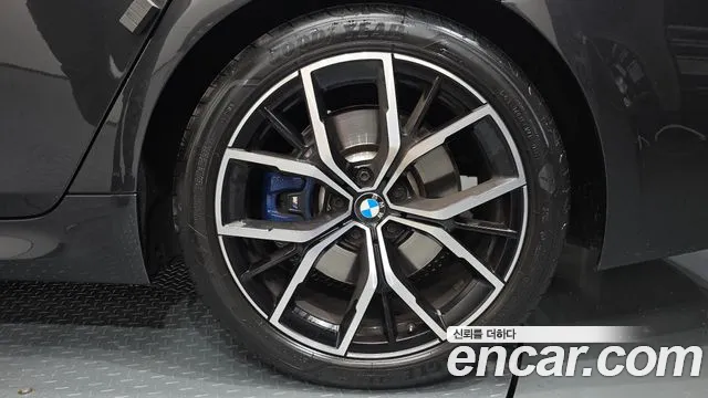 BMW 5 Series G30 — Фото автомобиля 6