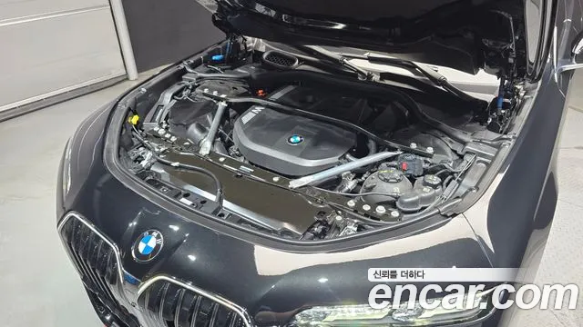 BMW 7-Series 7 серия (G70) 740i xDrive M Sport — Фото автомобиля 6