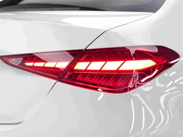 Mercedes-Benz C-Class — Фото автомобиля 13
