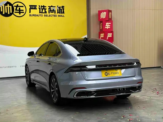 Lincoln Z — Фото автомобиля 5