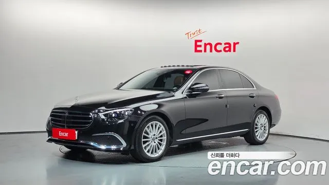 Фотография автомобиля — Mercedes-Benz E-Class W213