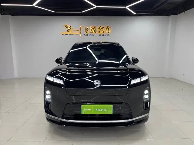 Nio ES8 — Фото автомобиля 2