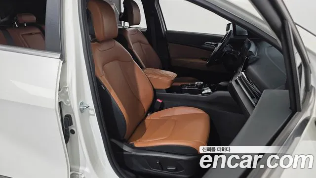 Kia Sportage Sportage 5-е поколение Бензин 1.6 турбо 2WD — Фото автомобиля 12