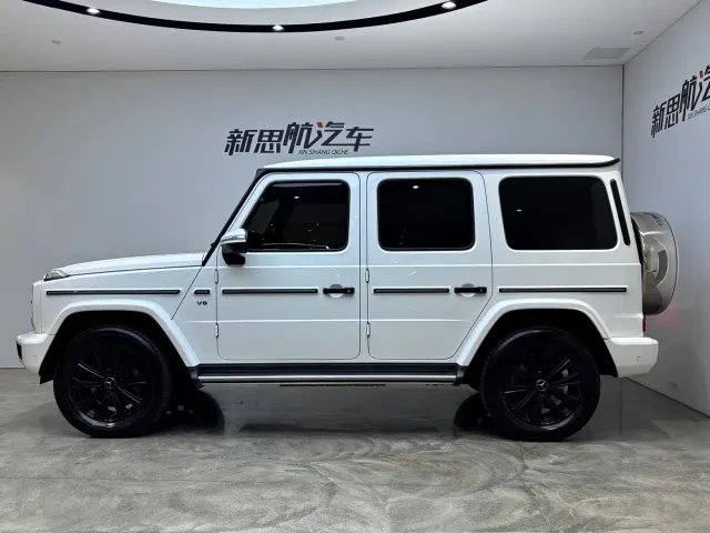 Mercedes-Benz G-Class — Фото автомобиля 2