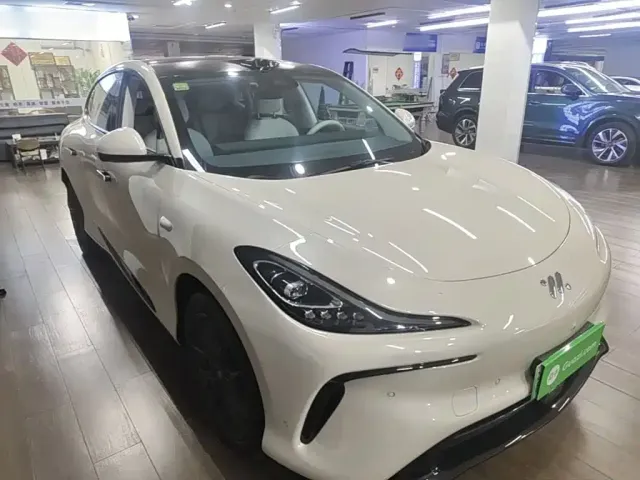 IM Motors LS6 — Фото автомобиля 3