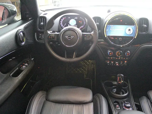MINI MINI COUNTRYMAN 2023 2.0T COOPER S ALL4 Blank Space Special Edition — Фото автомобиля 14