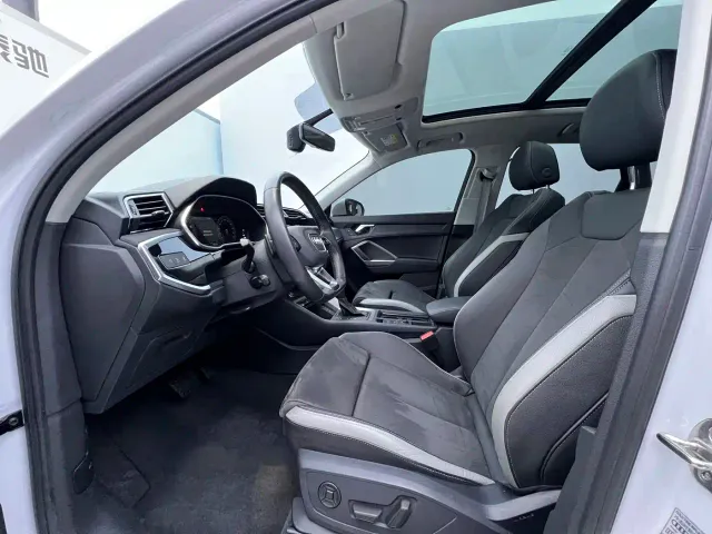Audi Q3 — Фото автомобиля 11