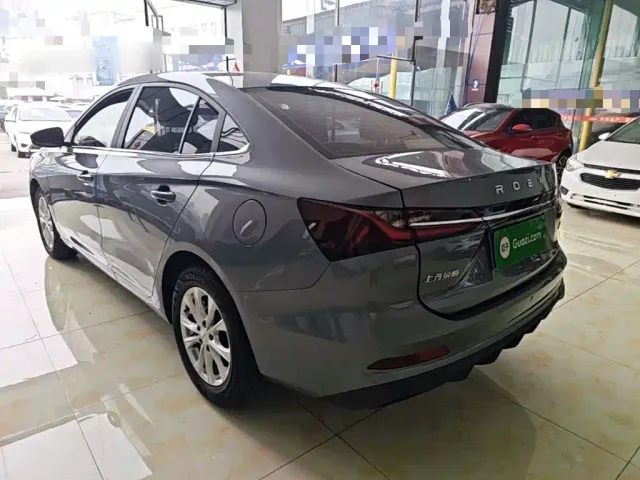 Roewe i5 — Фото автомобиля 4