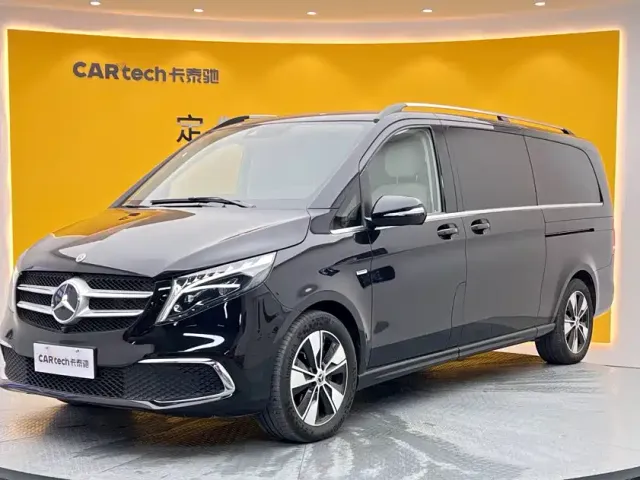 Фотография автомобиля — Mercedes-Benz V-Class