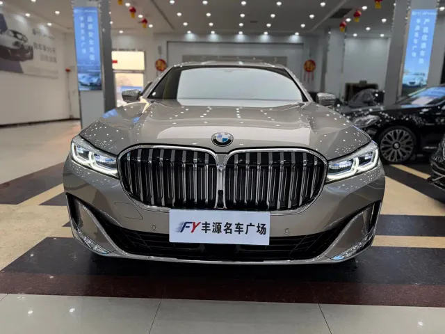 BMW 7 Series — Фото автомобиля 2