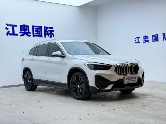 BMW BMW X1 2021 sDrive20Li Fashion — Фото автомобиля 3