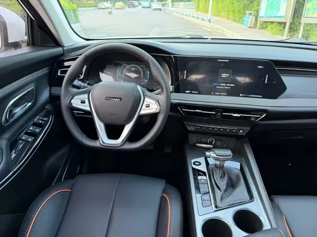 Changan X7 Plus — Фото автомобиля 18
