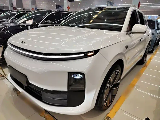 Фотография автомобиля — Li Auto L6
