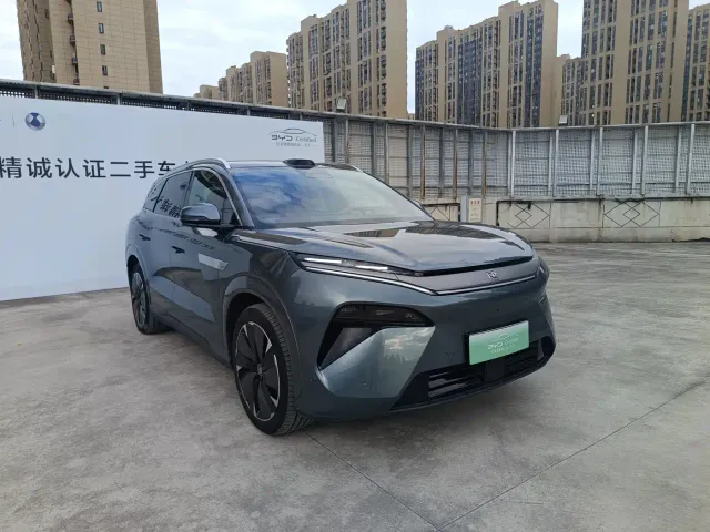 BYD Tang L — Фото автомобиля 3