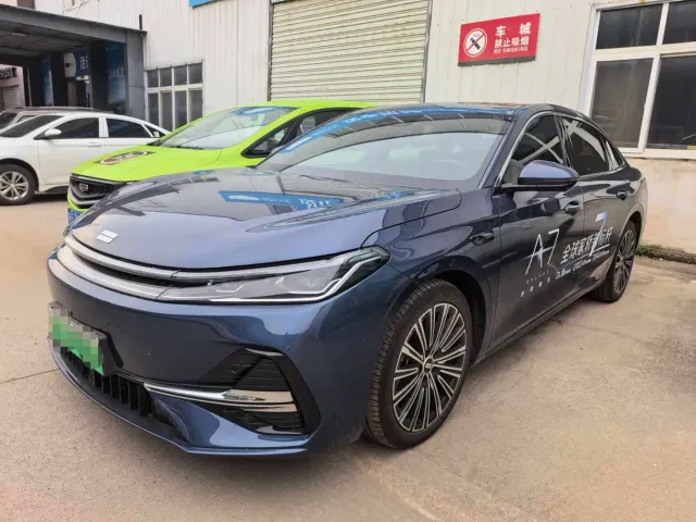 Фотография автомобиля — Geely Galaxy A7