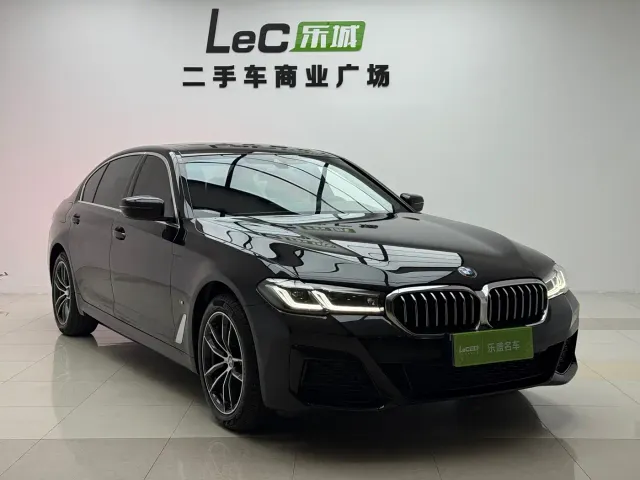 BMW 5 Series — Фото автомобиля 4